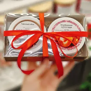 Дуэт вкусов: Таёжный сбор ч и клубника в шоколаде loading=